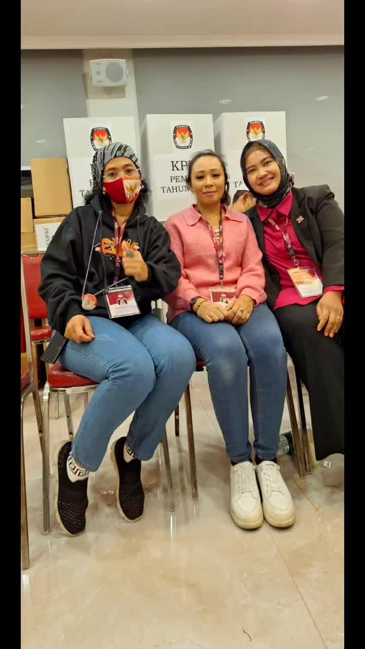 @Neeluh Hariyani003