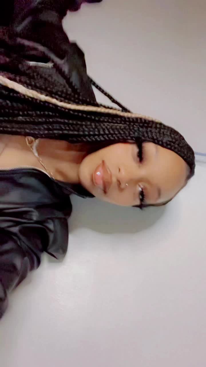 @Stellaaa🌹