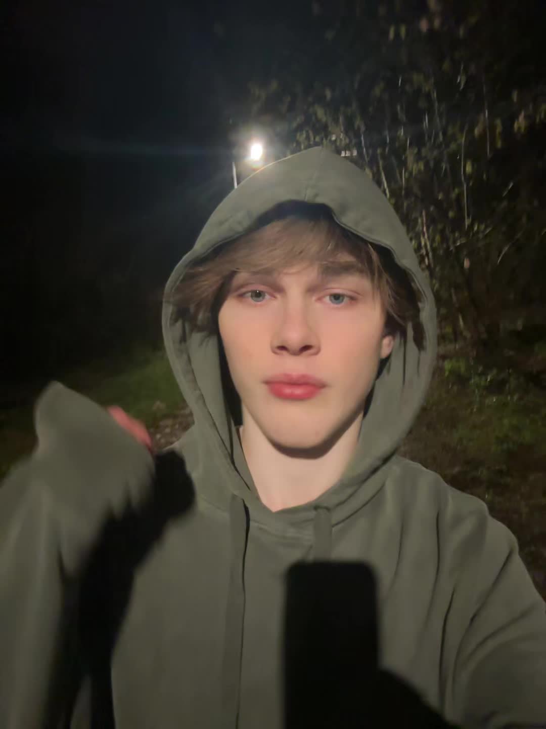 @Илюша🥱