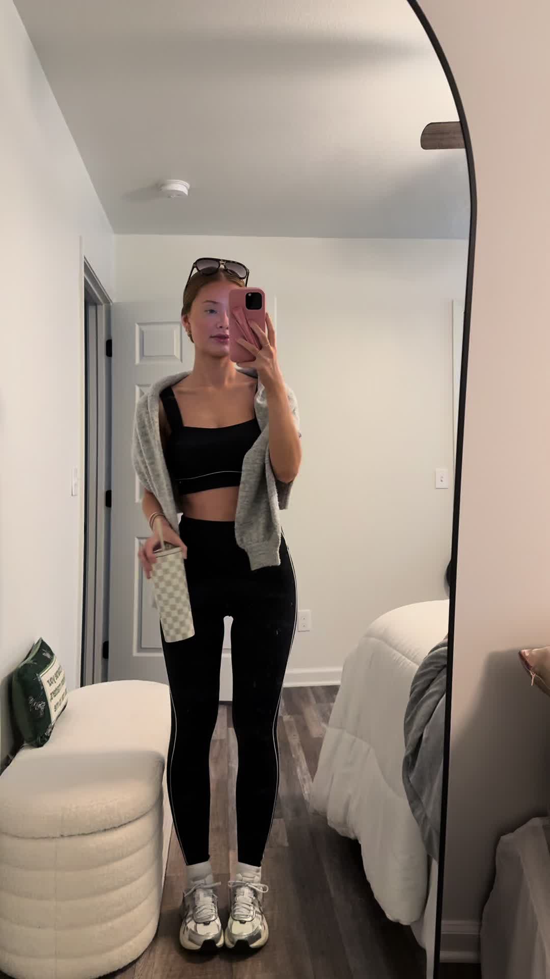 @hawoeoyd