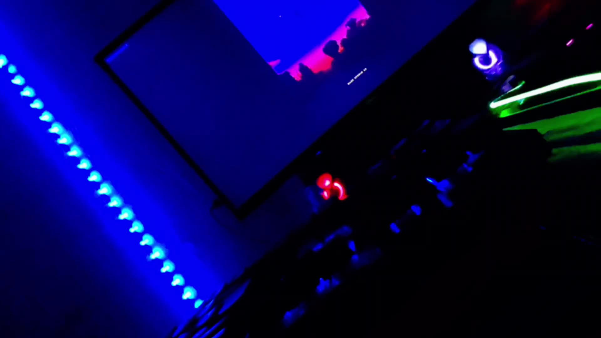 @x Sɪɴɢᴀᴍ LIVE 🦁