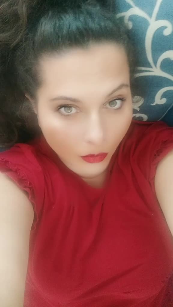 @bambola