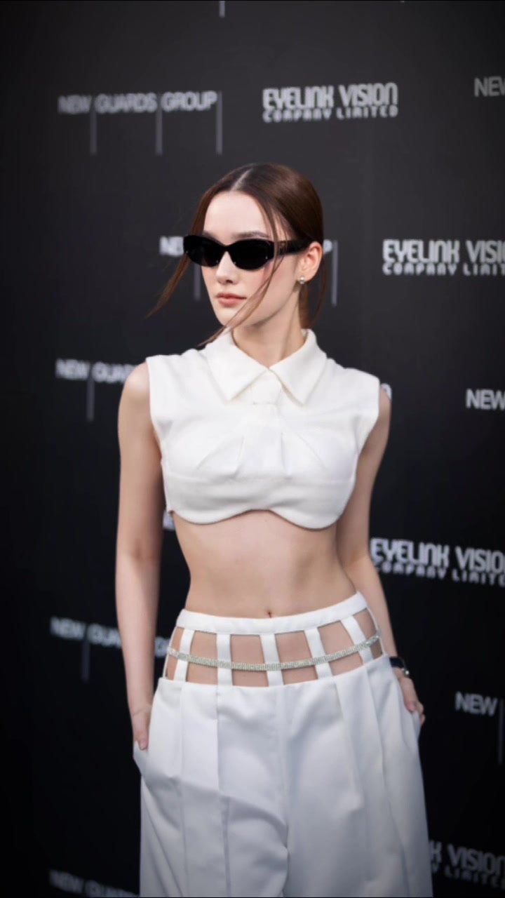 @dara.moment