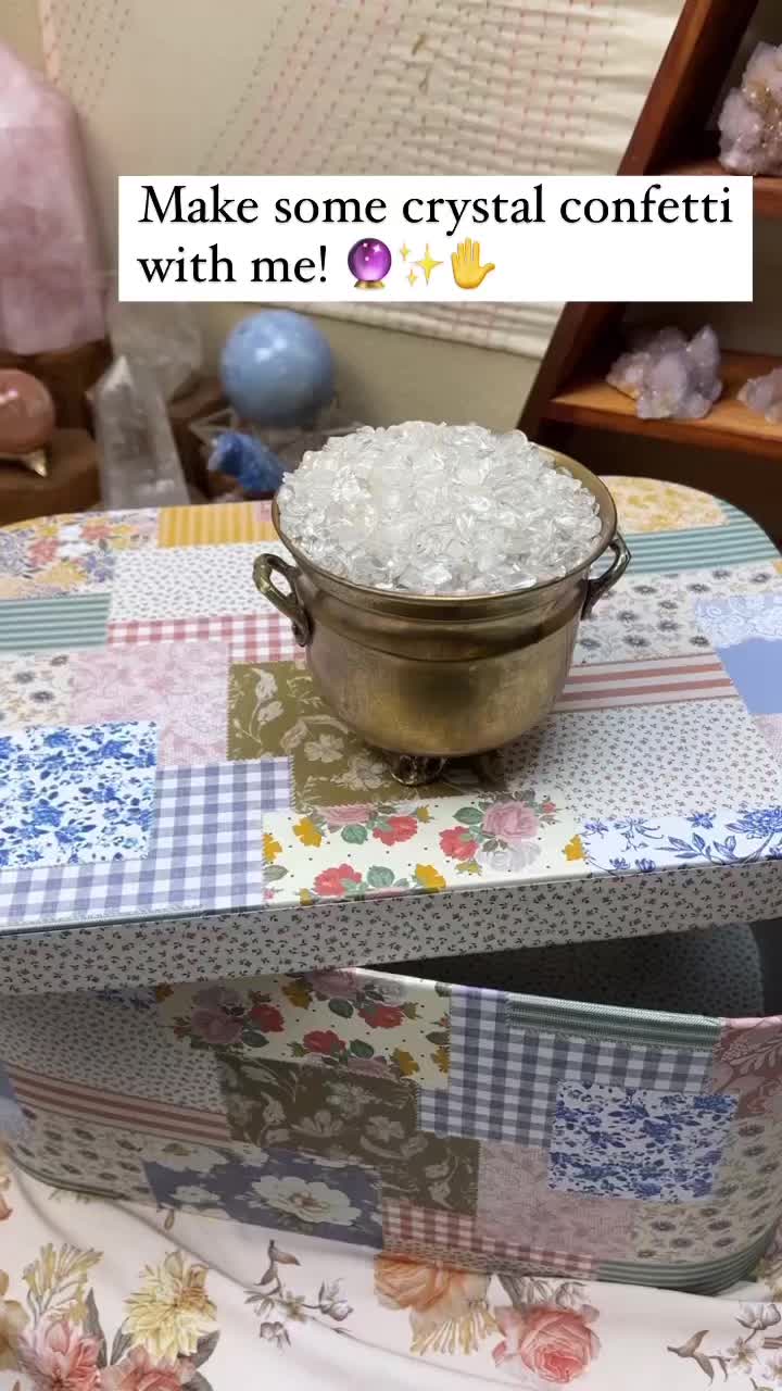 @Witchy Kitty Crystals