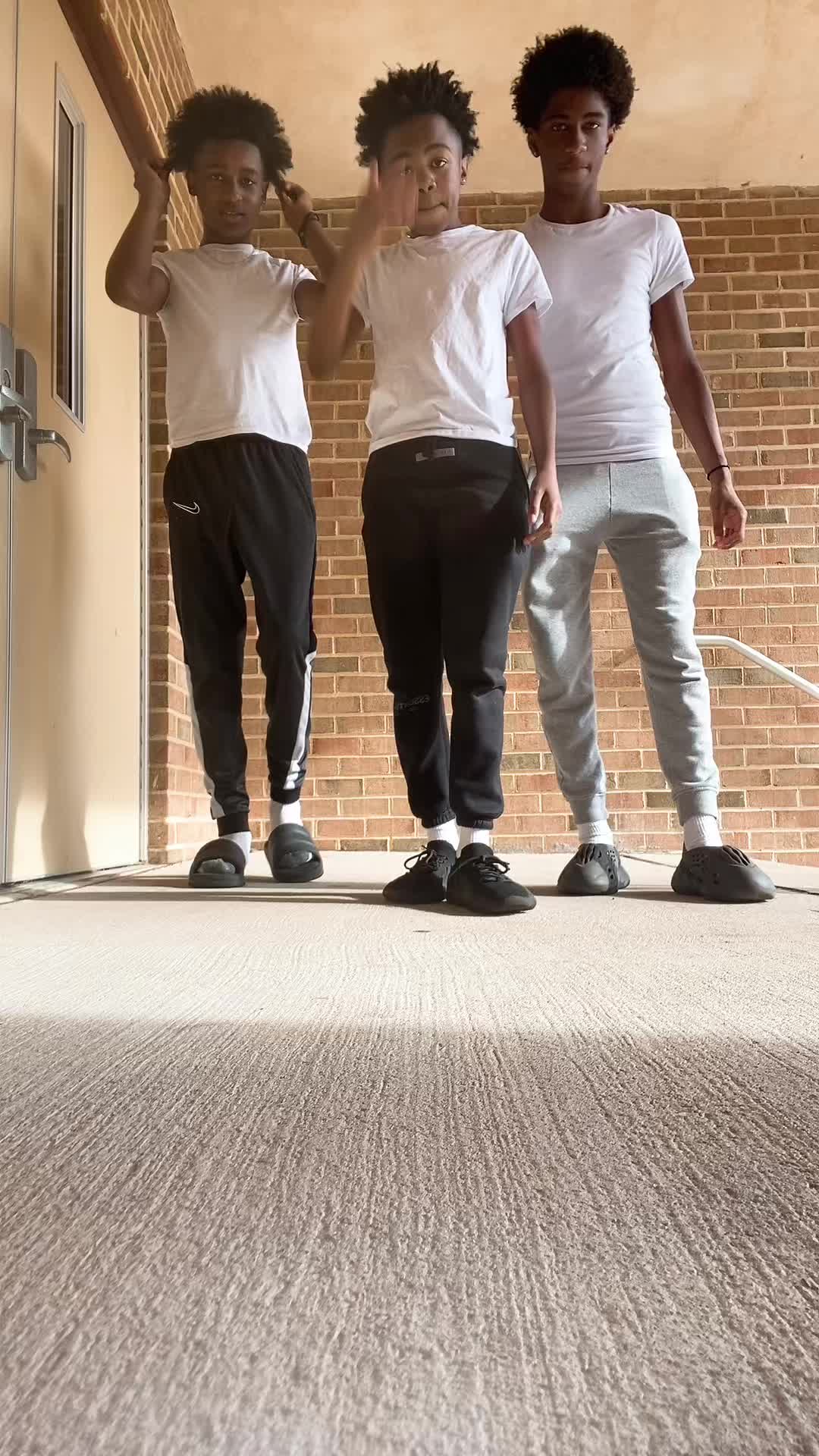 @📲