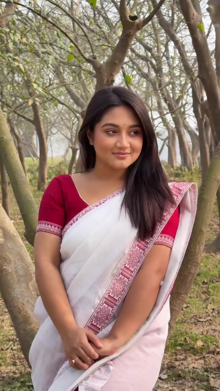 @🦋🍁দিগাংগনা বৰা(𝐌𝐨𝐧𝐚)🍁🦋