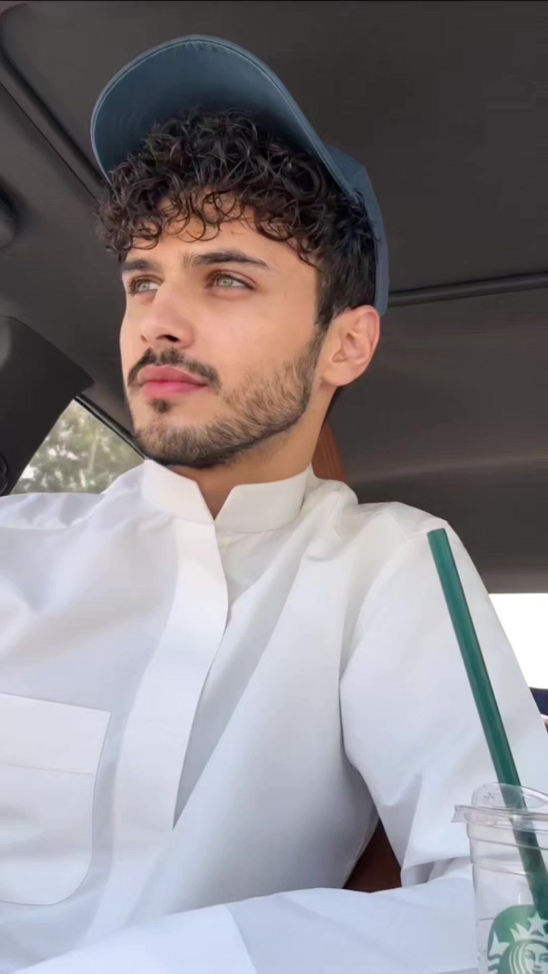 @ماجد/YE