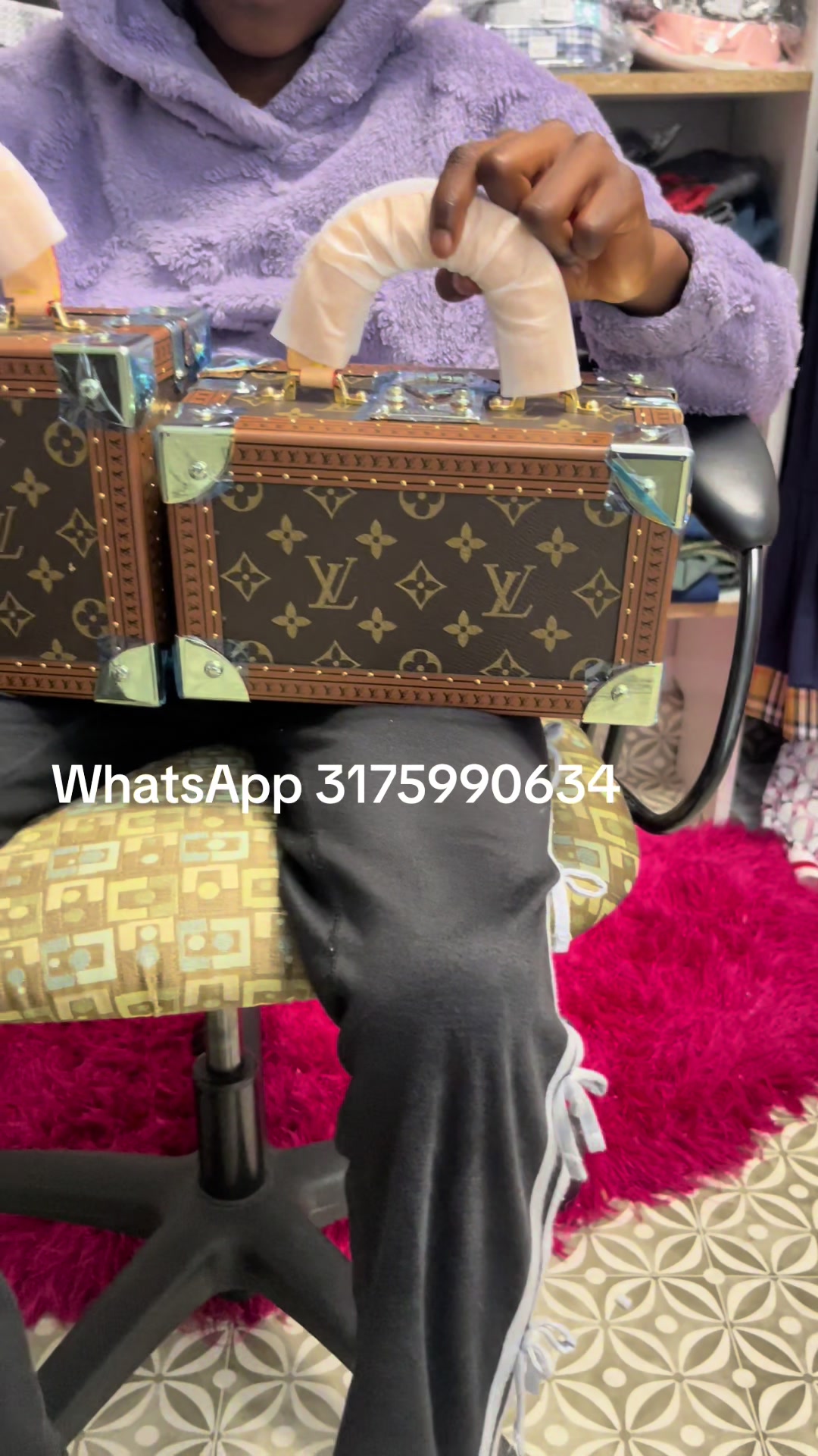 @Holafashionhouse