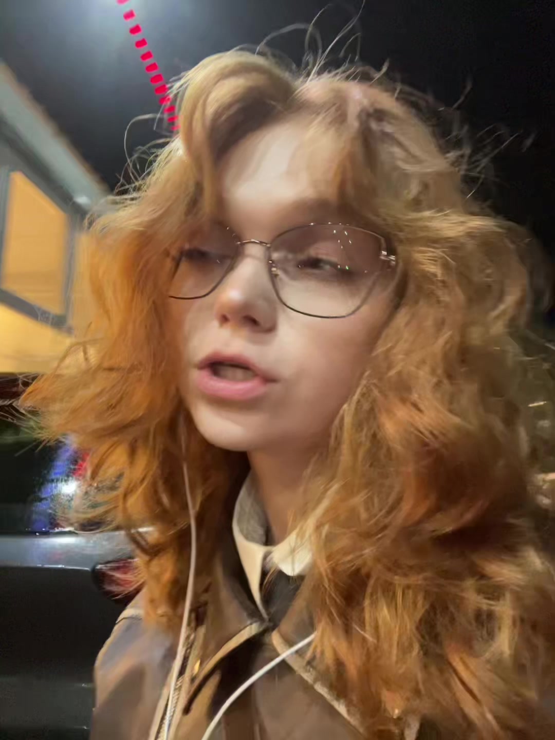 @Эшик
