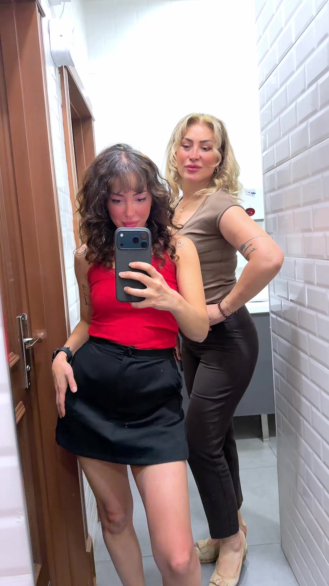 @Esra06