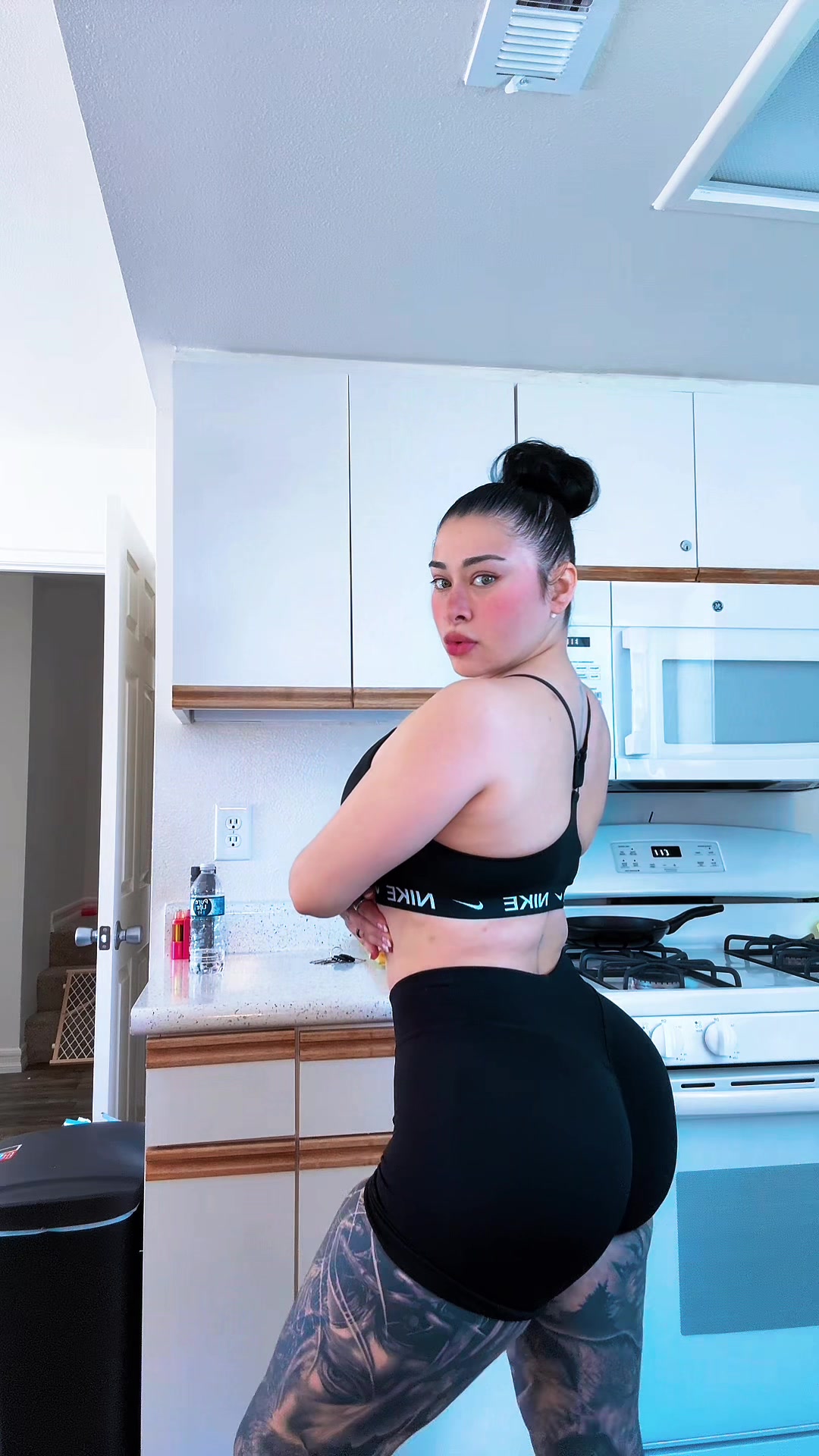 @veronica