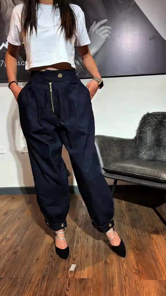 @Sarah Jeans