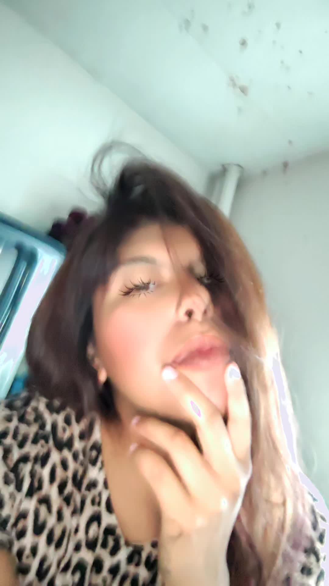 @Priscila