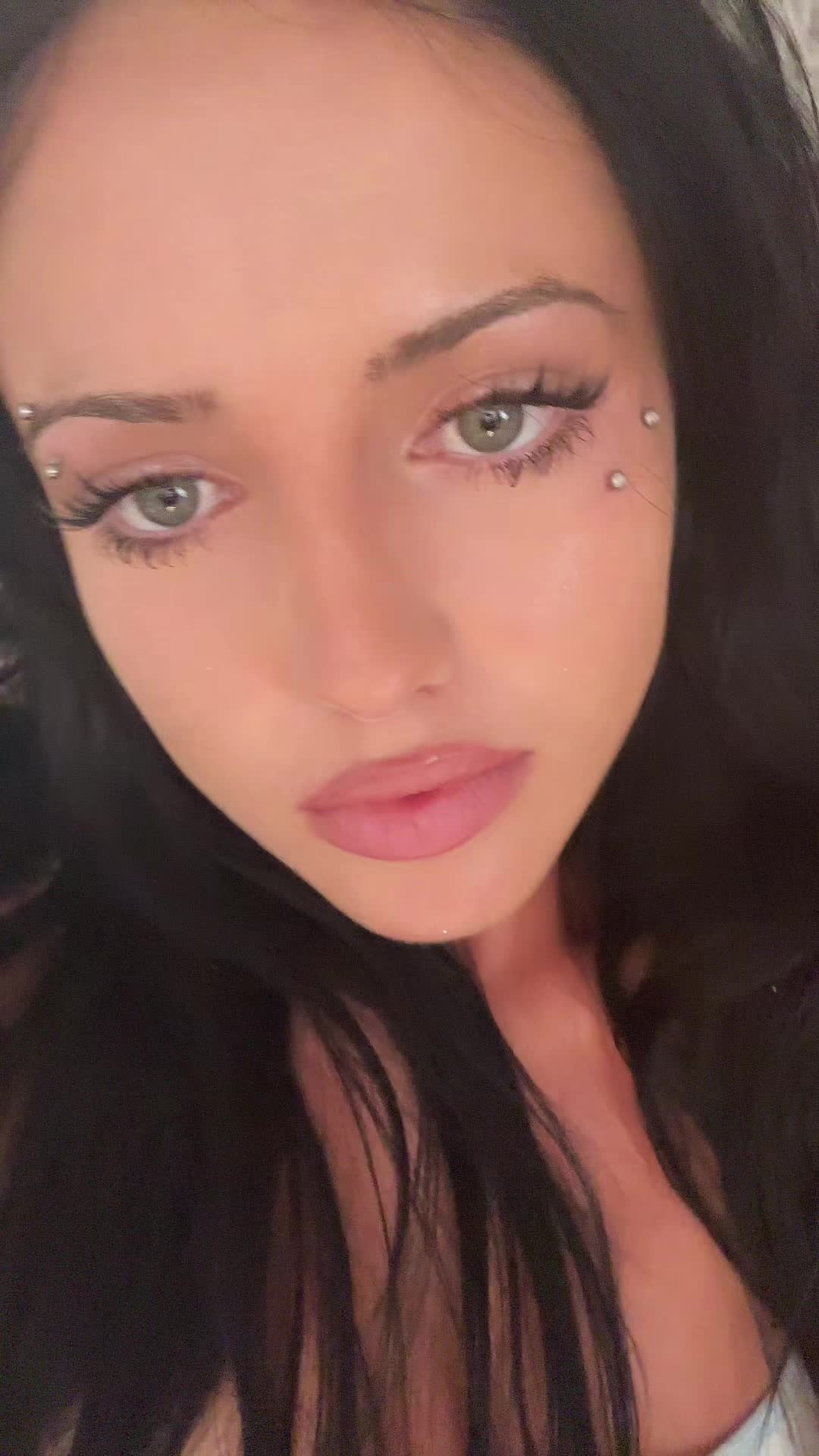 @luxalishious🦄🍭☮️🍩