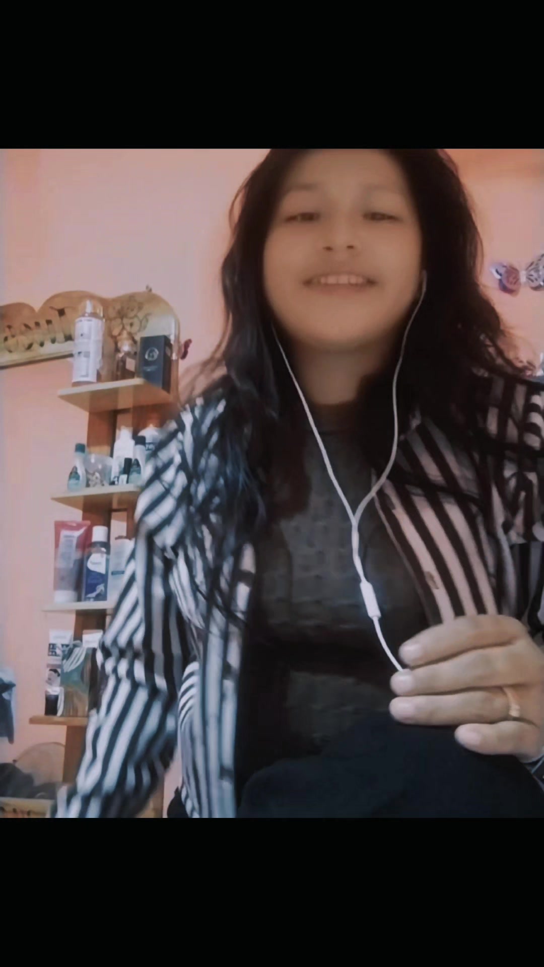 @naomilaia