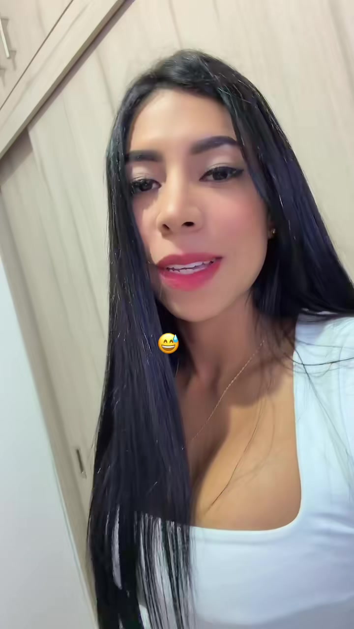 @lillymolinafit