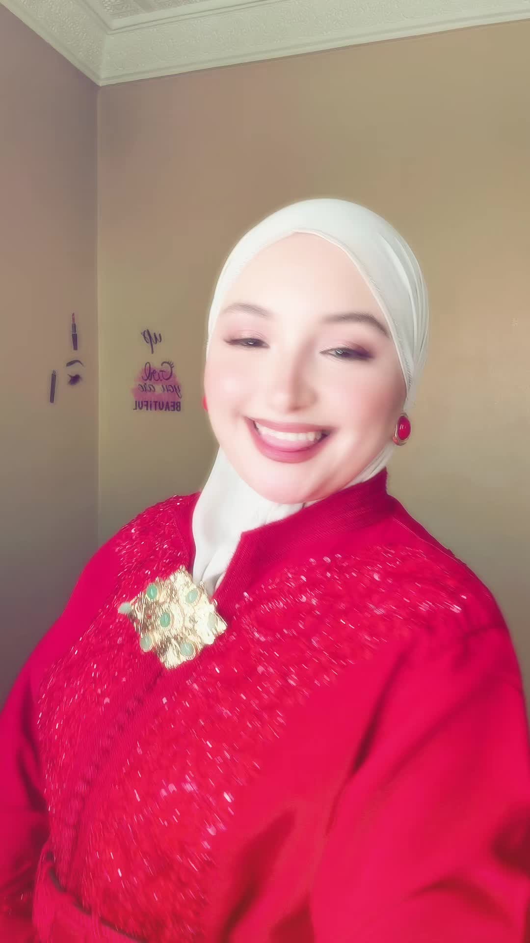 @D î j ã 🦋