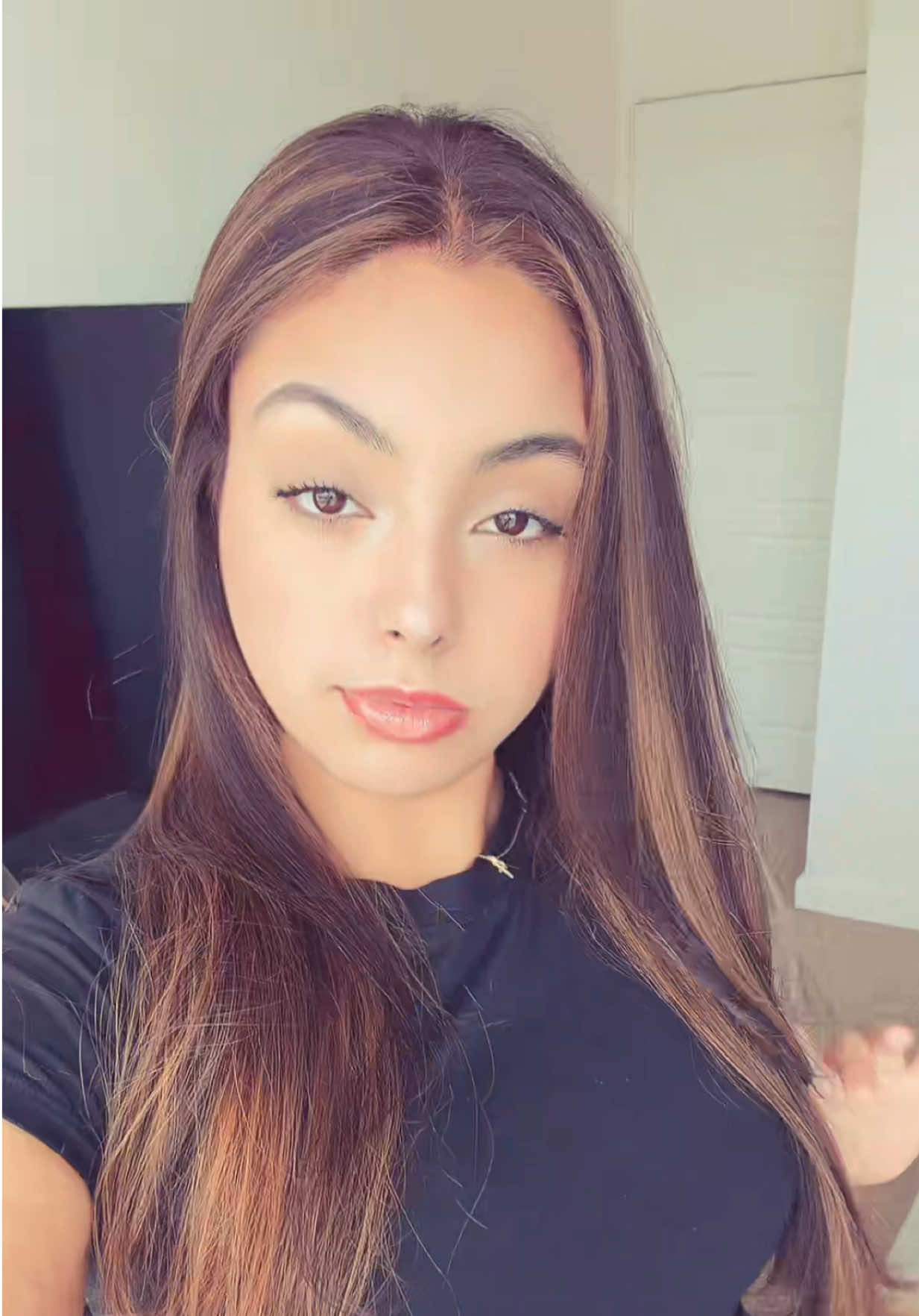 @Desi💋