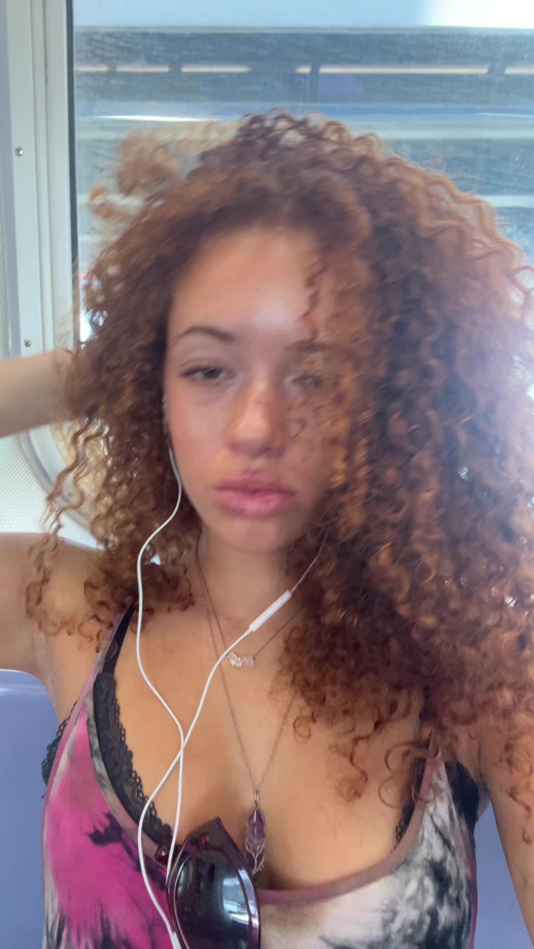 @🧜♀️ 🥷🏾