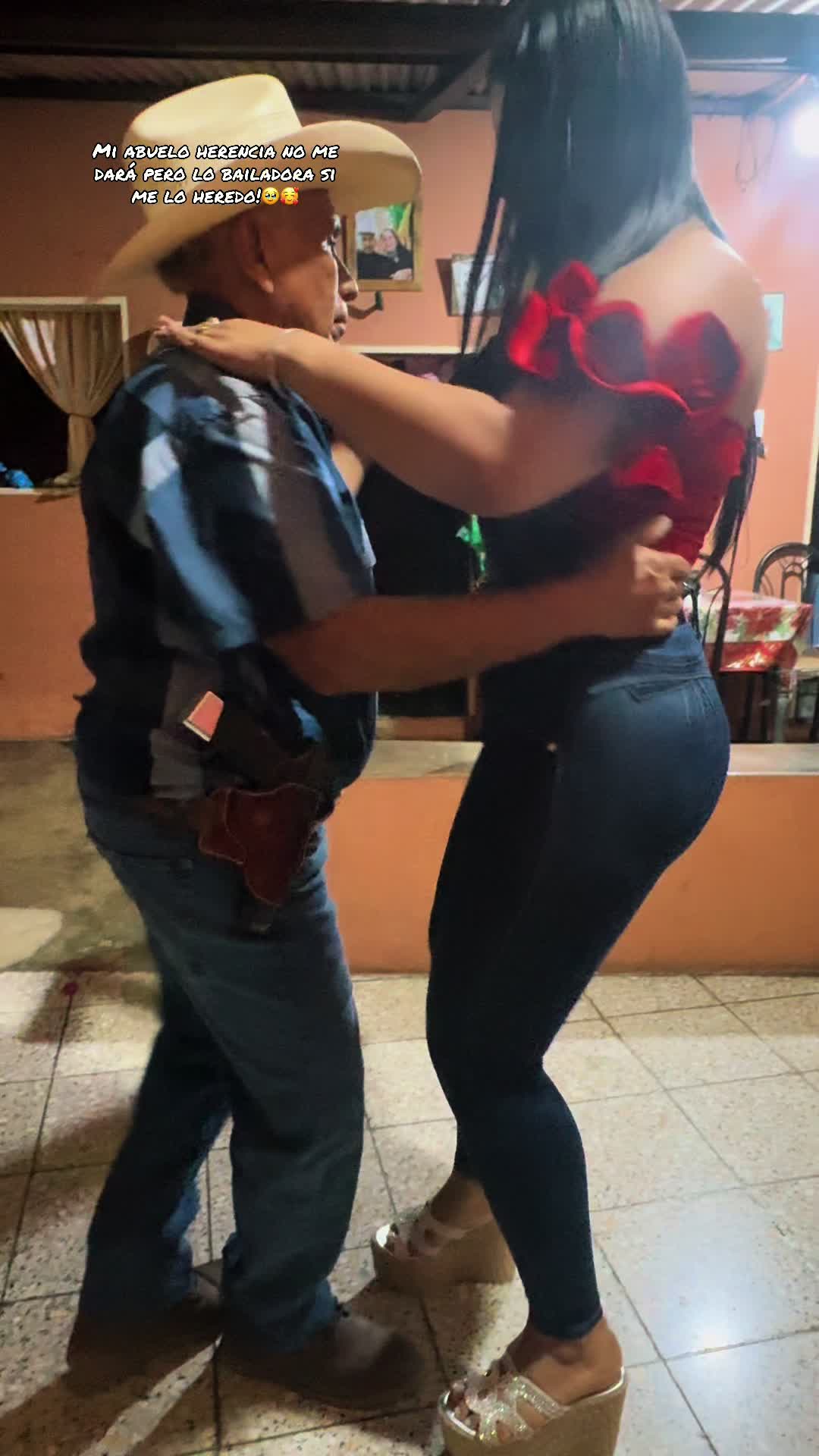@NatalyAguirre🍓🦋