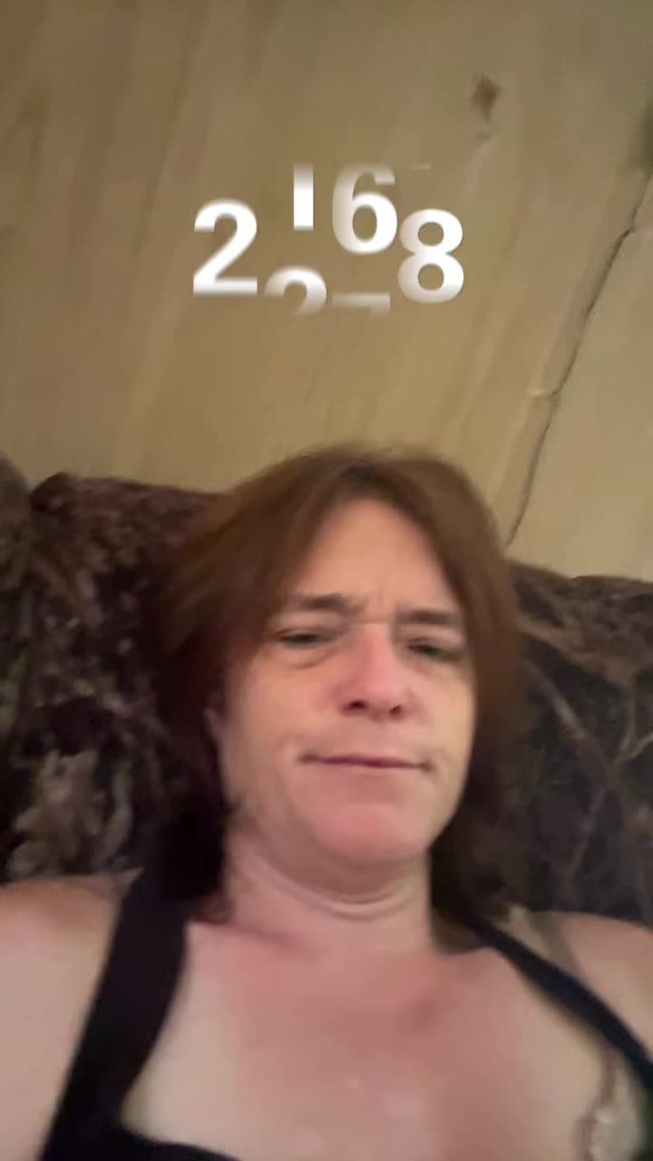 @Crystalyates82