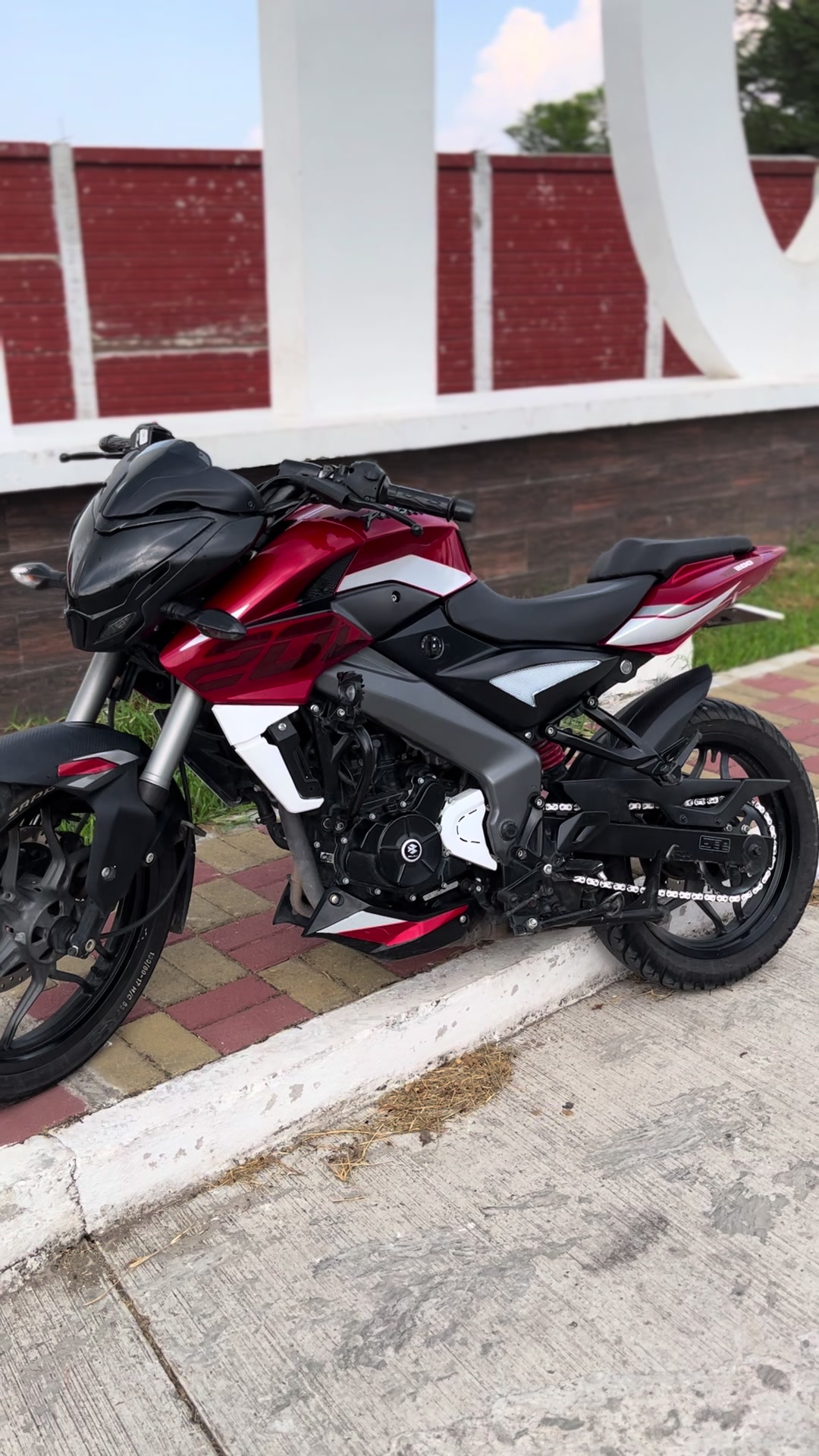 @๐ซ NS๐ฅ200๐