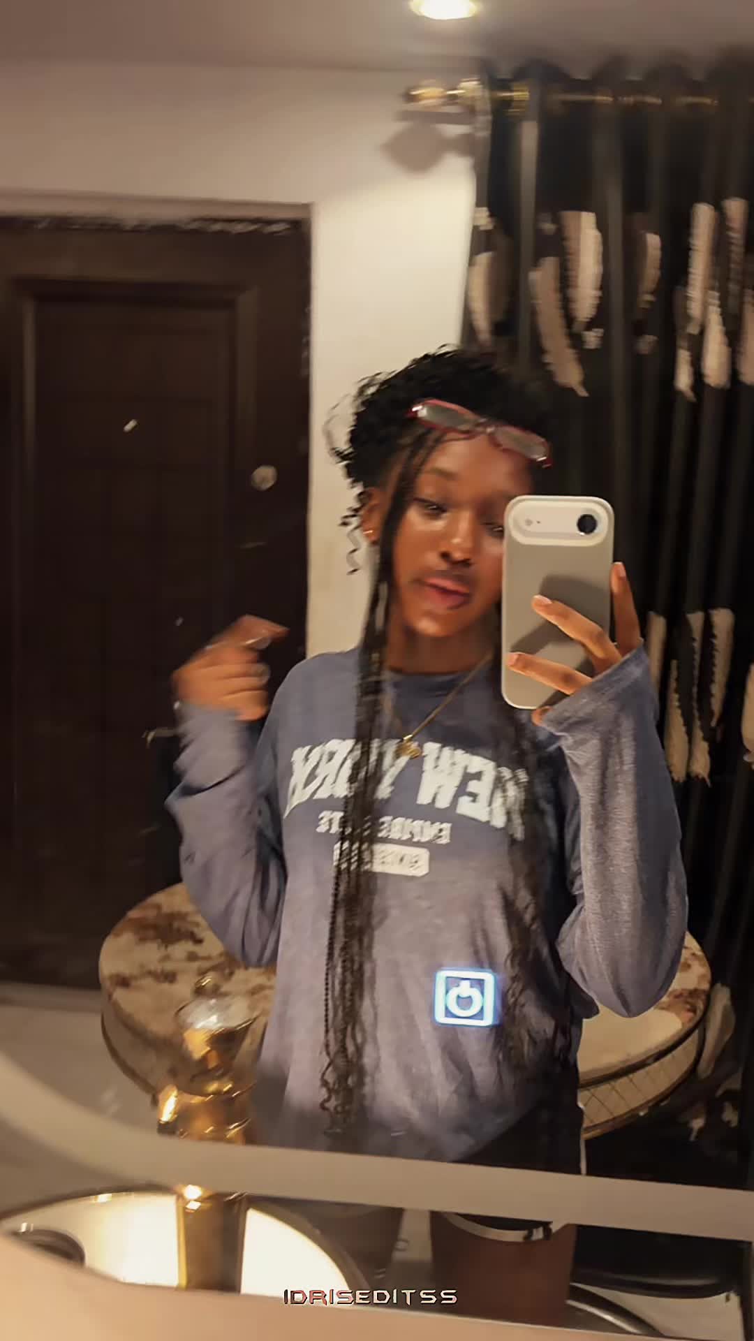 @Nissah🌚💕!