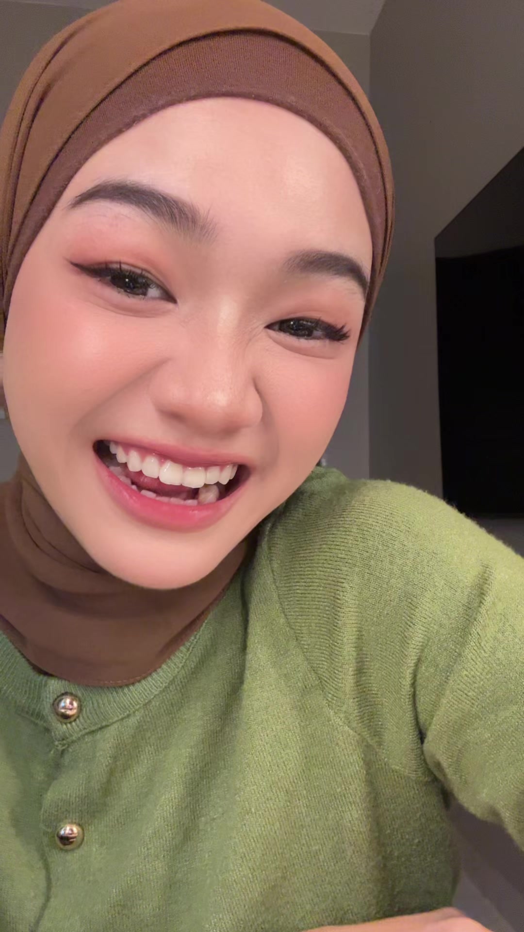 @Syaa Meoow 𝜗𝜚