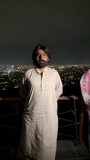 @AwaisAli(مياڻو)