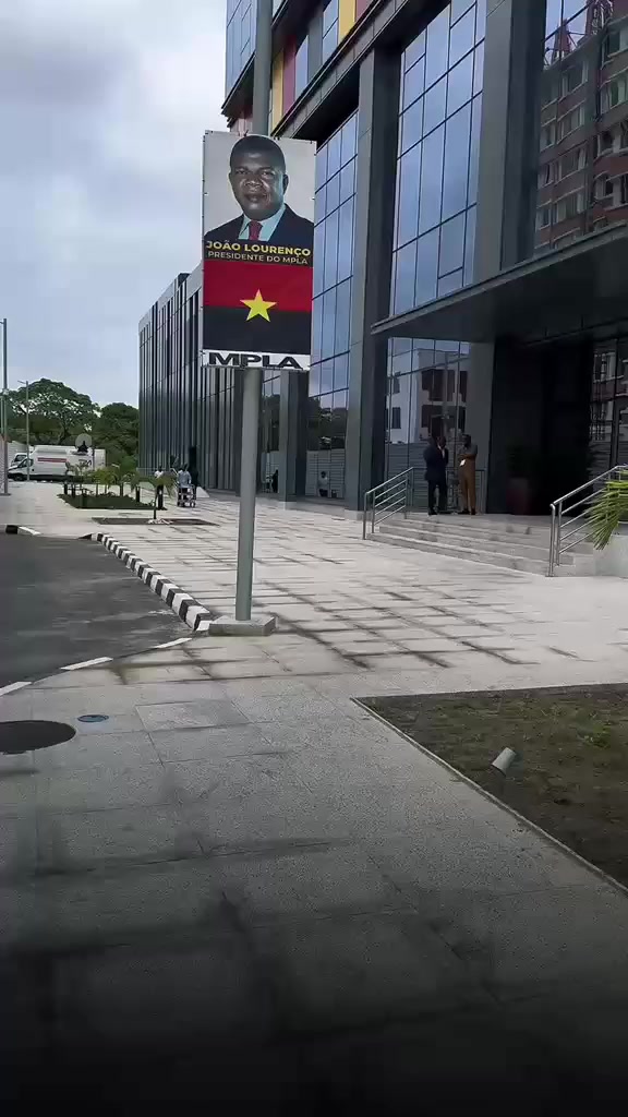 @GRUPO PARLAMENTAR DO MPLA