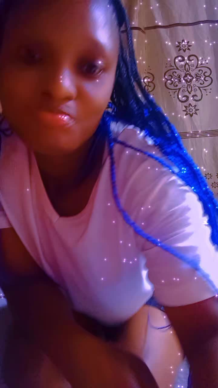 @elizabethkahkitho