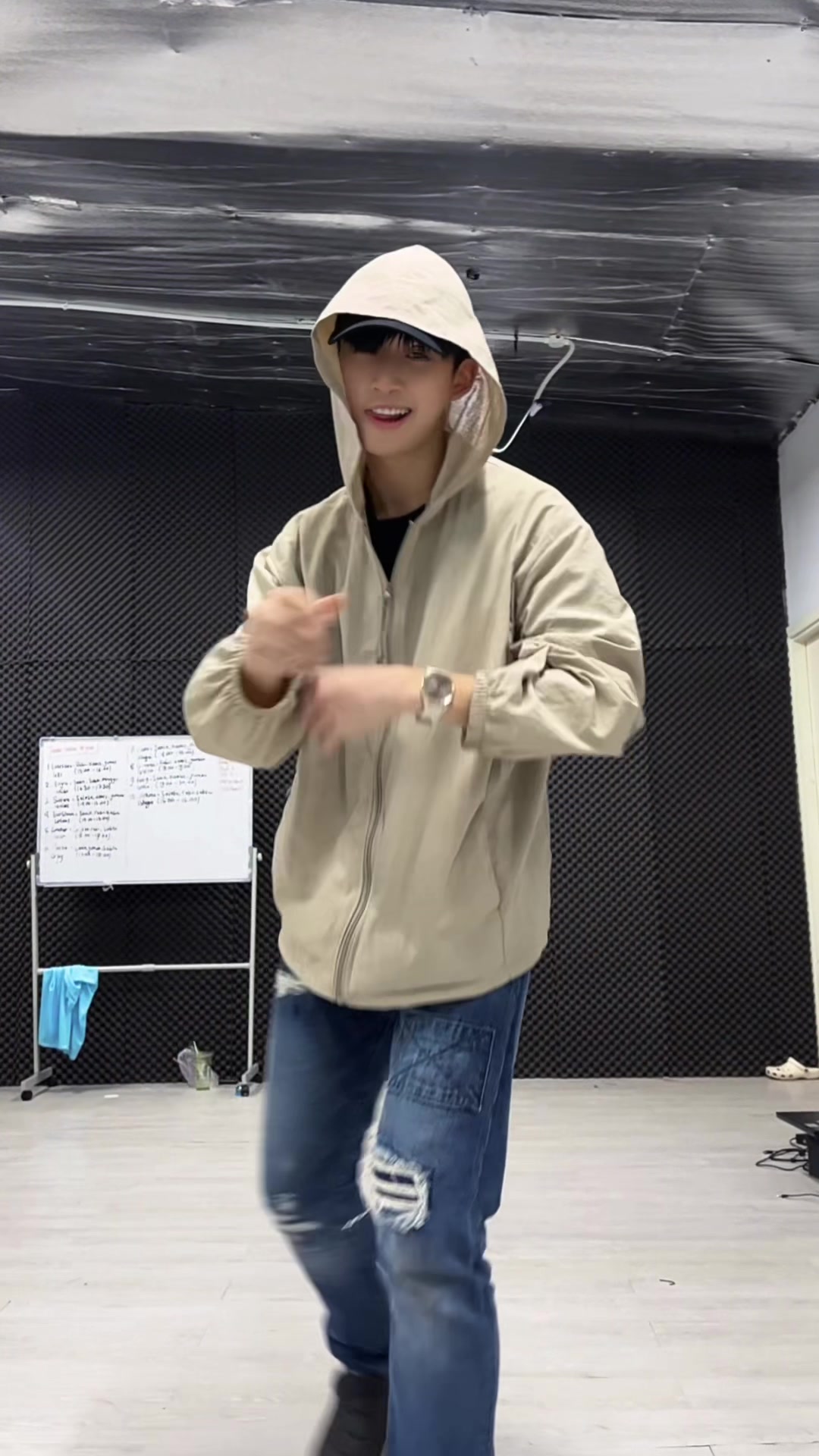 @T1 - youronlystevee~ 🐰🐿️