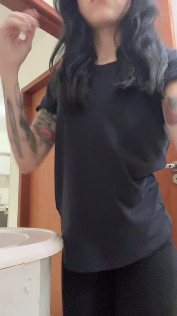 @Lo