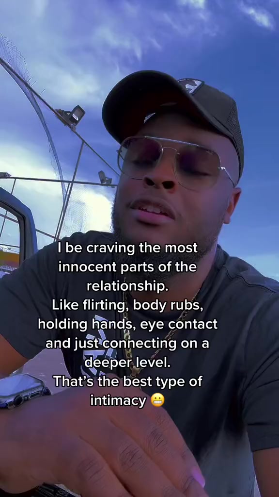 @K E I R O N G I B S O N