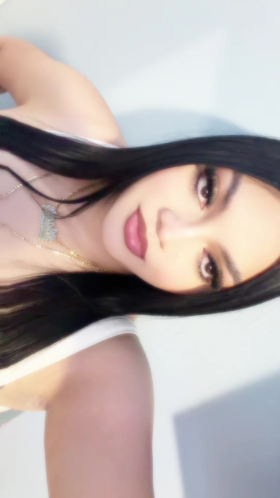 @🫦.
