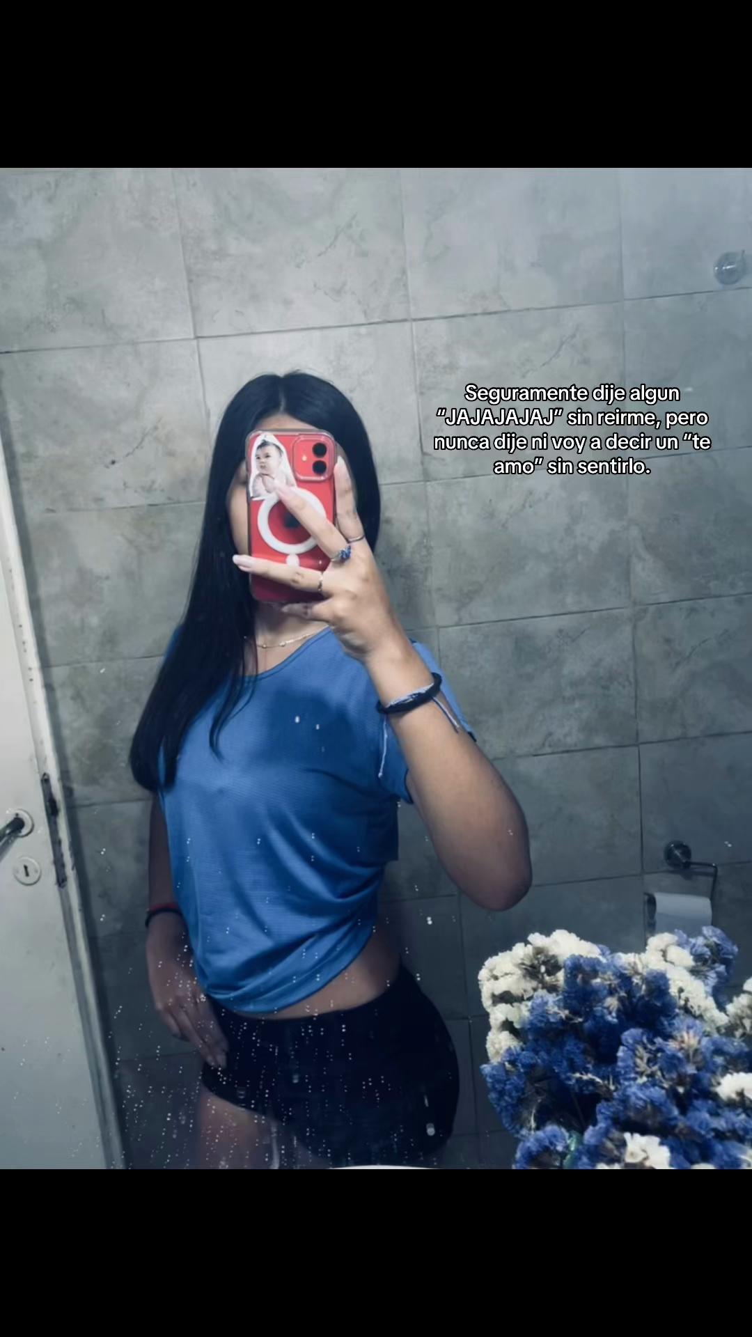 @Vickysecrettt