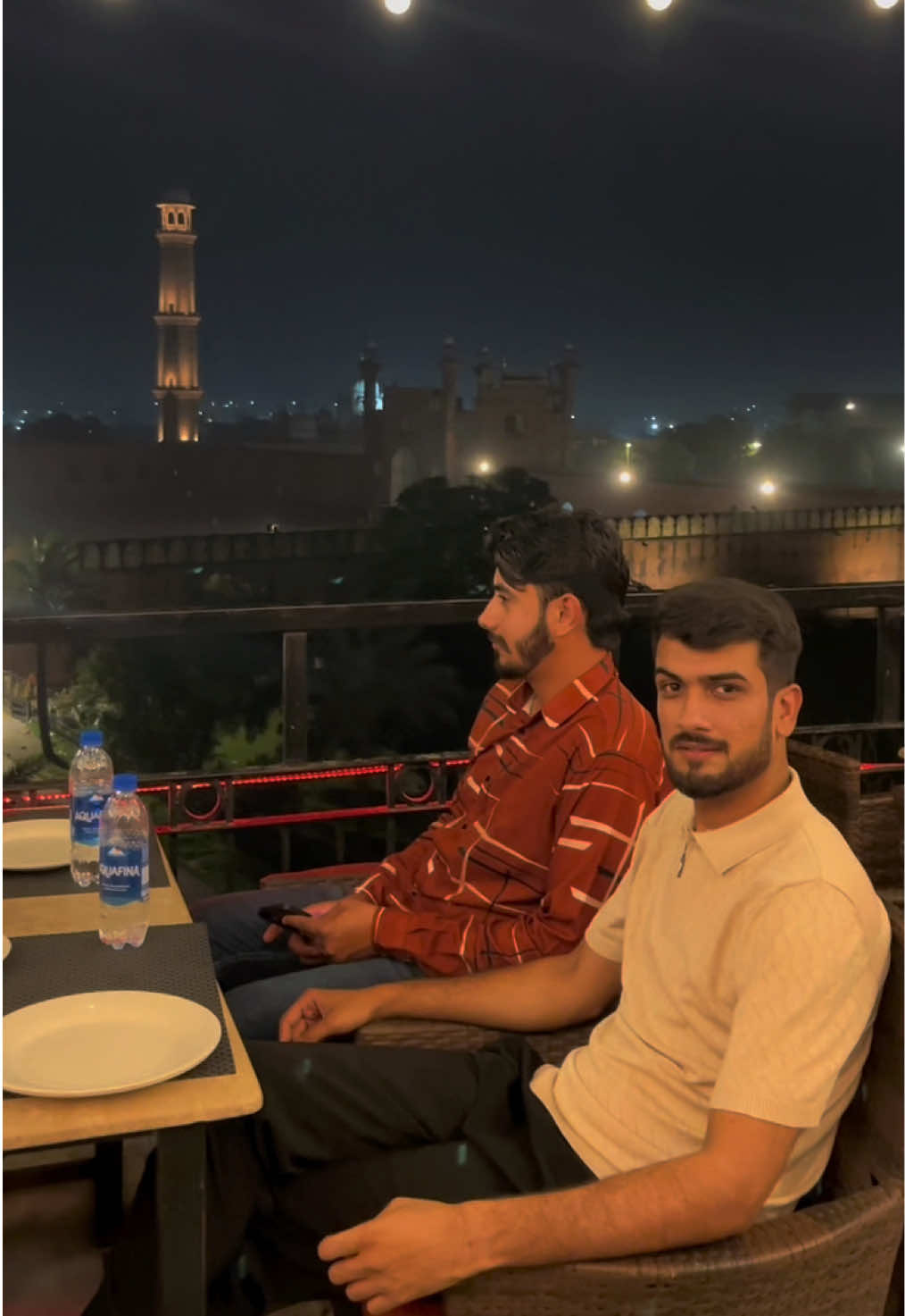 @حUسNیN بHنDر 🫀