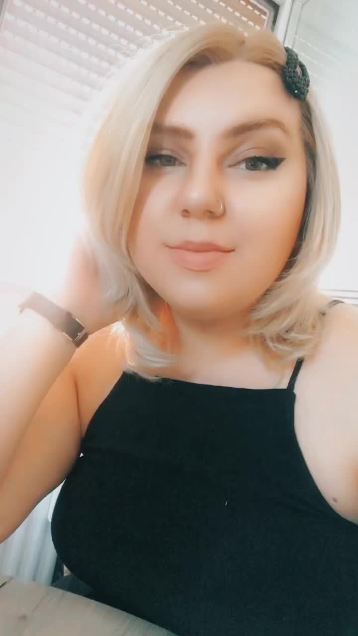 @Sabrina/jeKerellaj