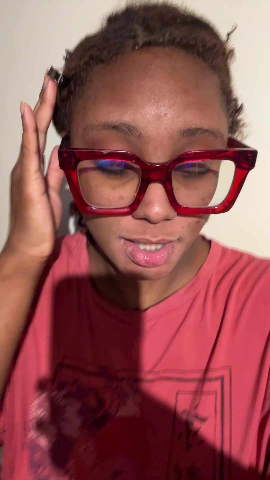 @H0n3yX2