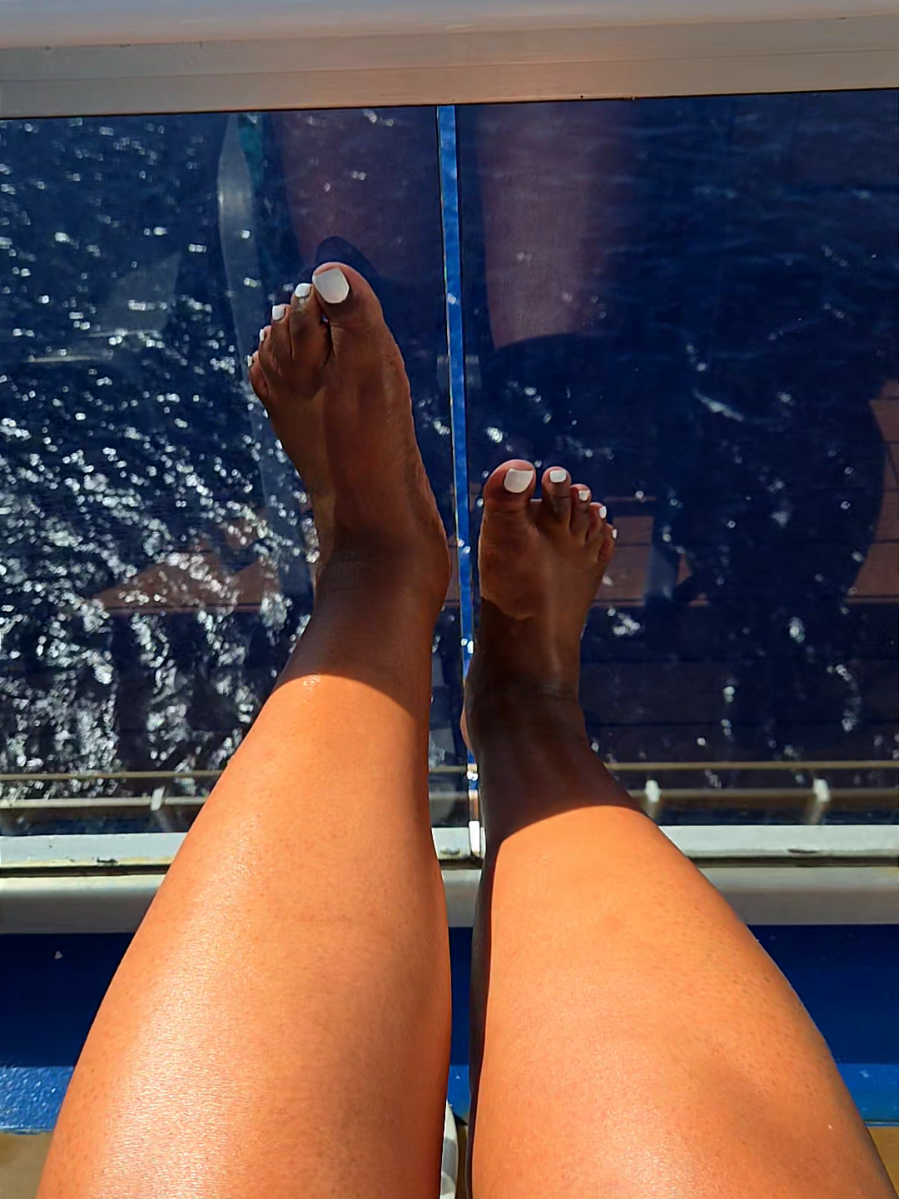 @Whit the Cruise Queen⚓️