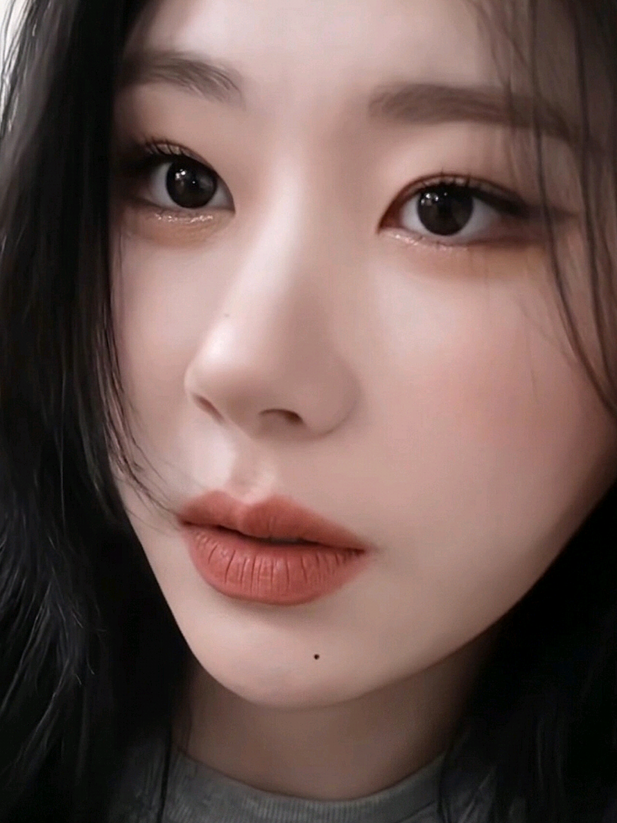 @kiara | 𝕸ꨵׄ𝗢࣭͠𝗧͂𝗧̸͟𝗢⁵