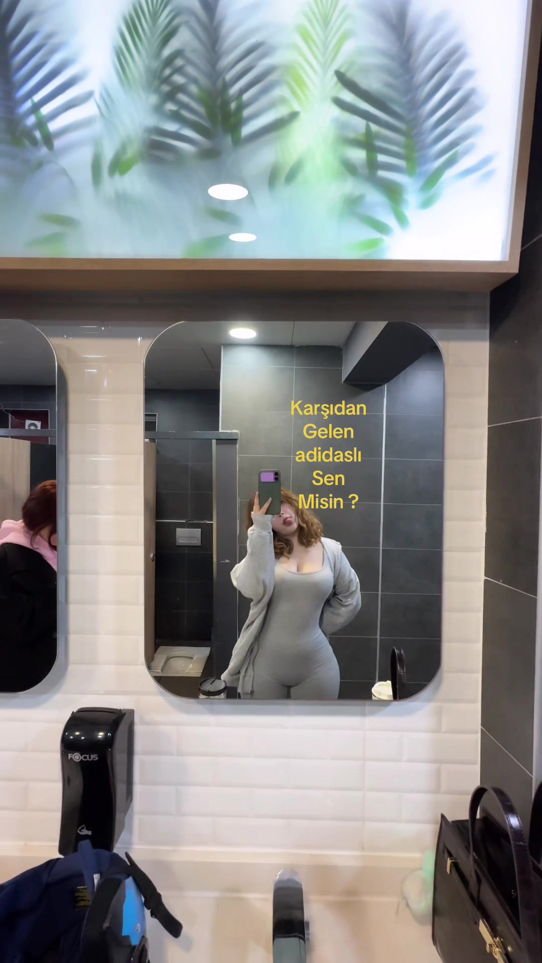 @Meleccoo