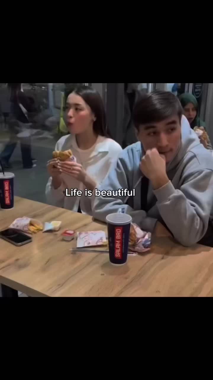 @ツ