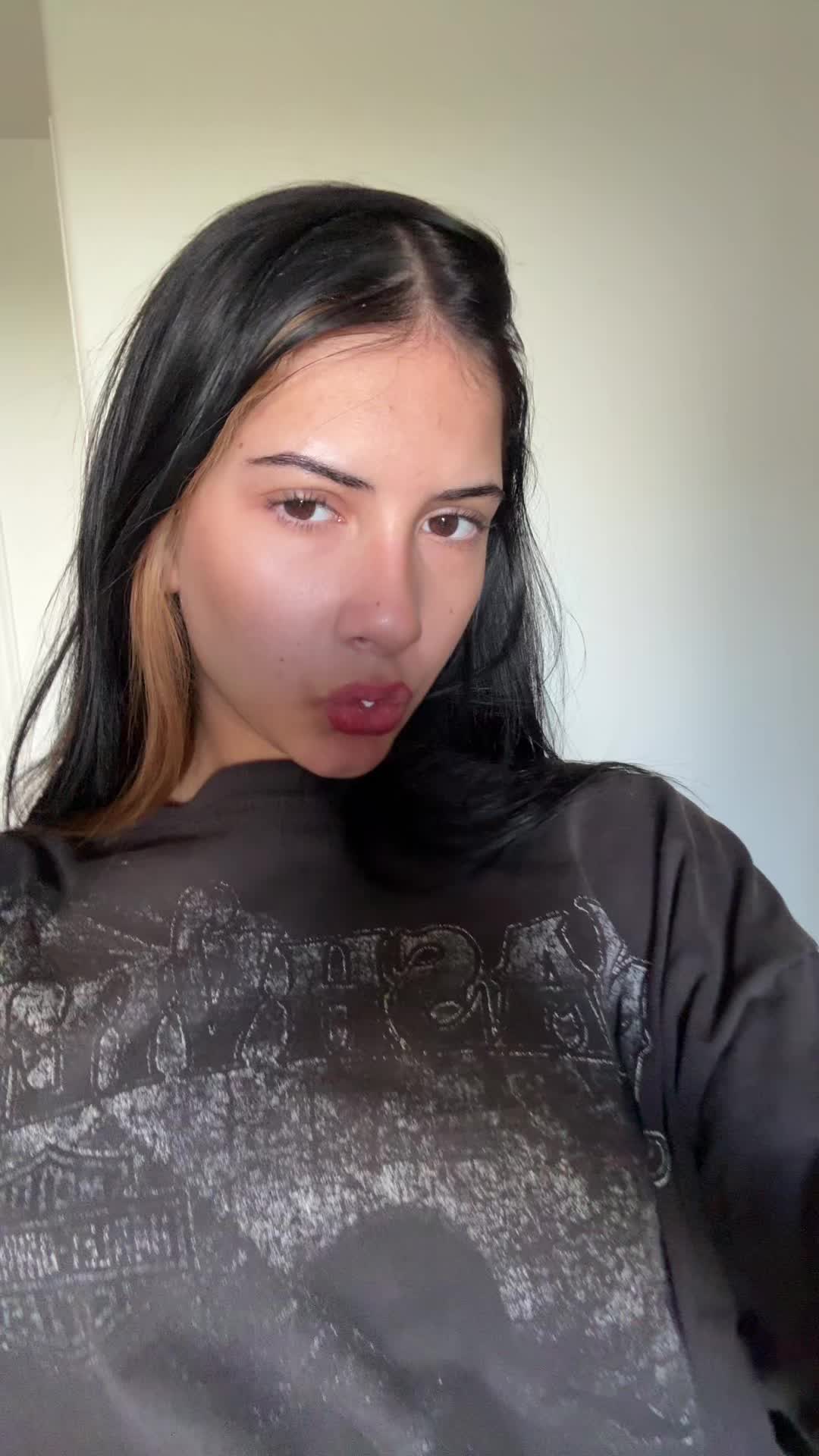 @👽