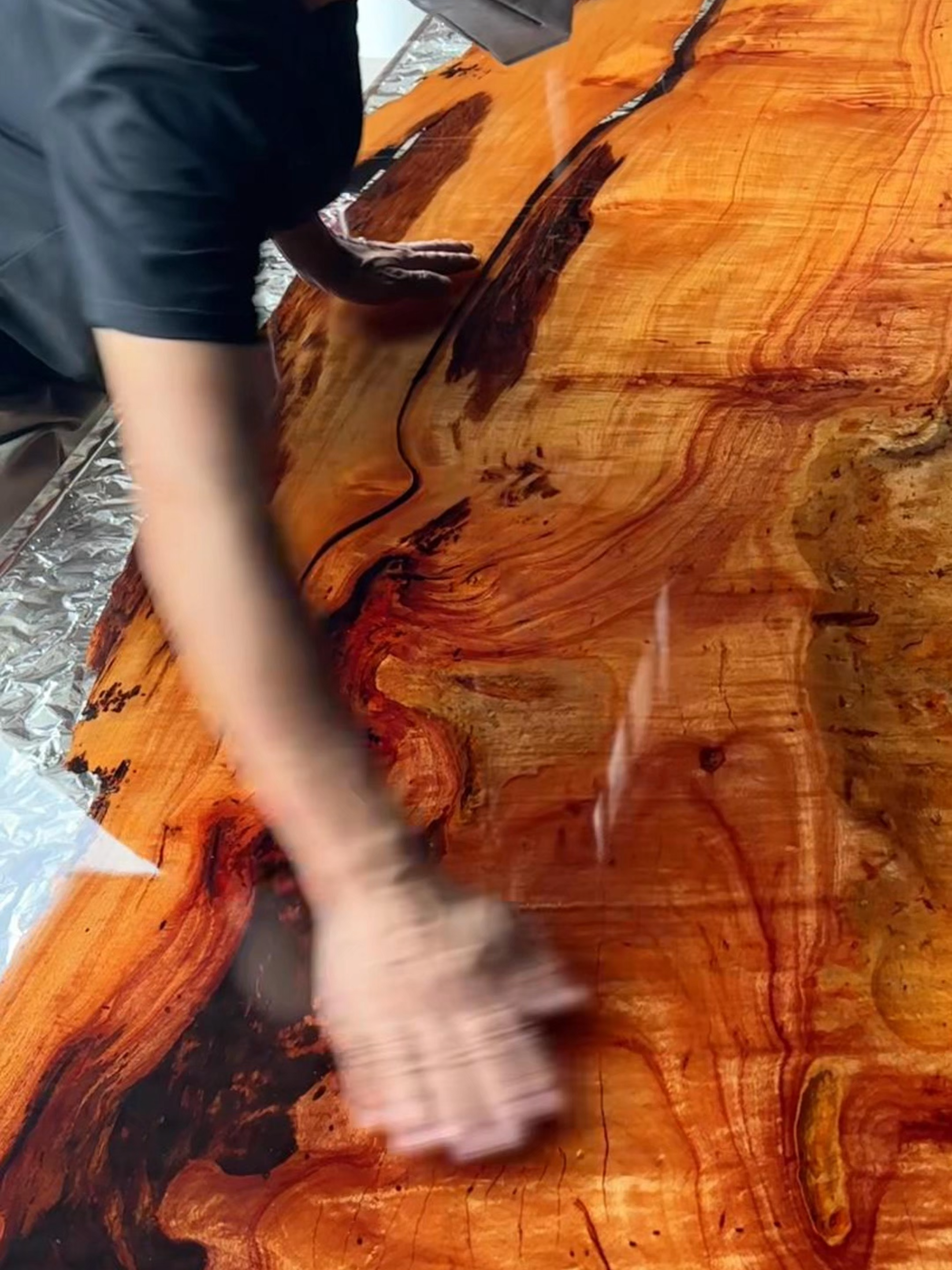 @Sakura Resin Tables
