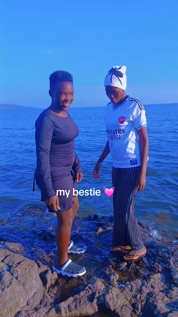 @🦋Achieng 💫