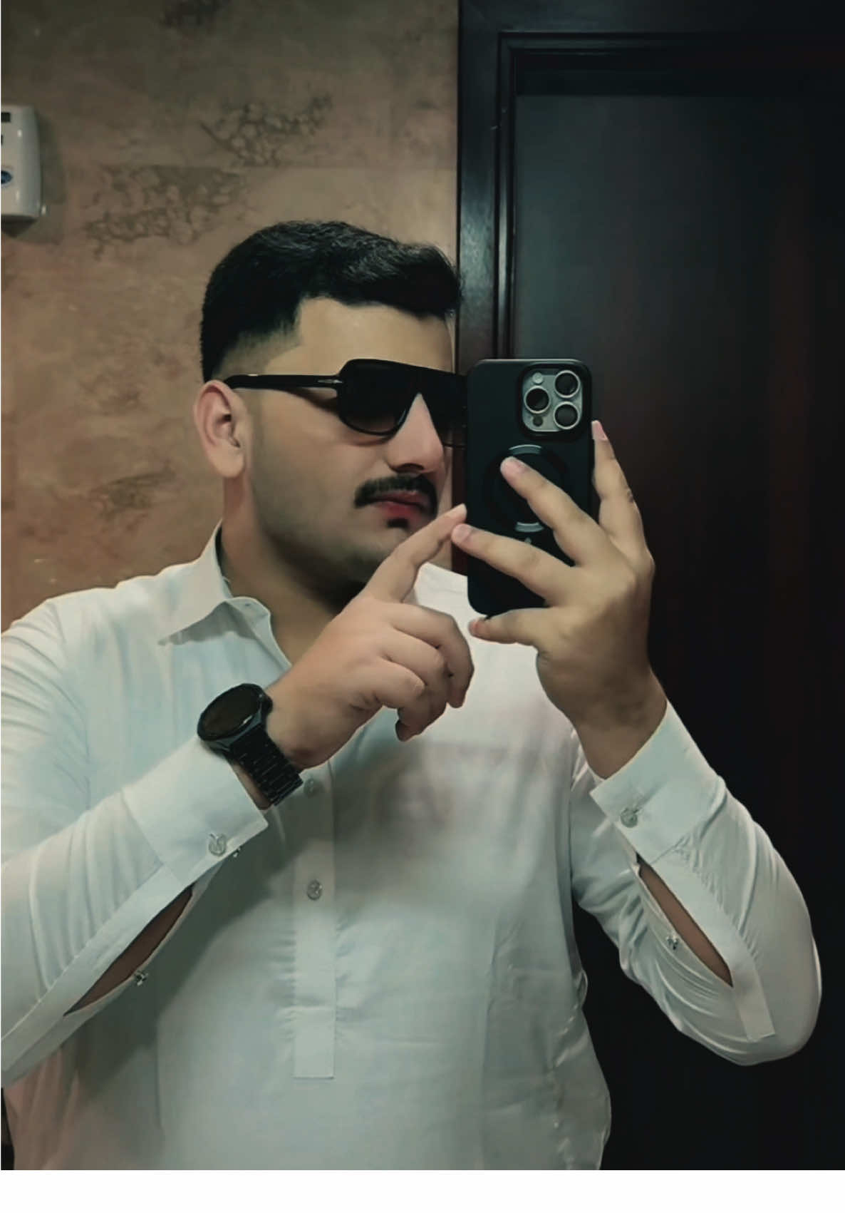 @𝗞𝗮𝗺𝗶 𝗔𝗯𝗯𝗮𝘀𝗶 🇵🇰🇶🇦