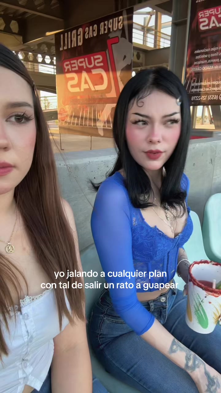 @SkinnyGhostiee🧛🏻&zwj;♀️