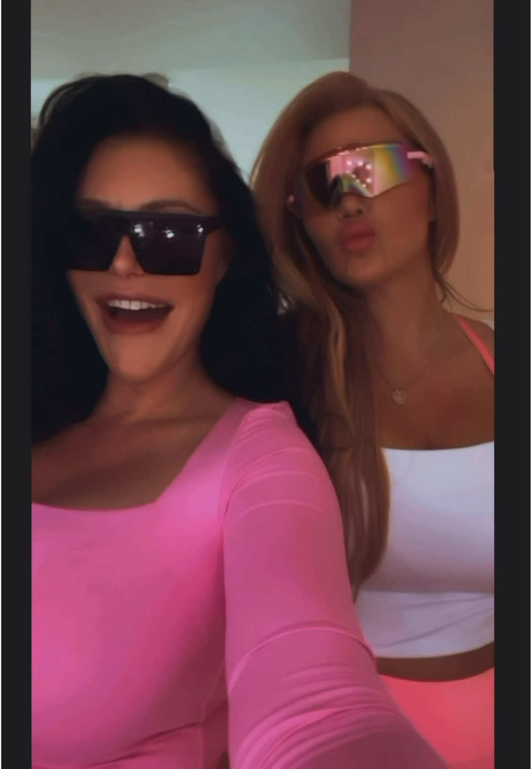 @Ioanaisabella