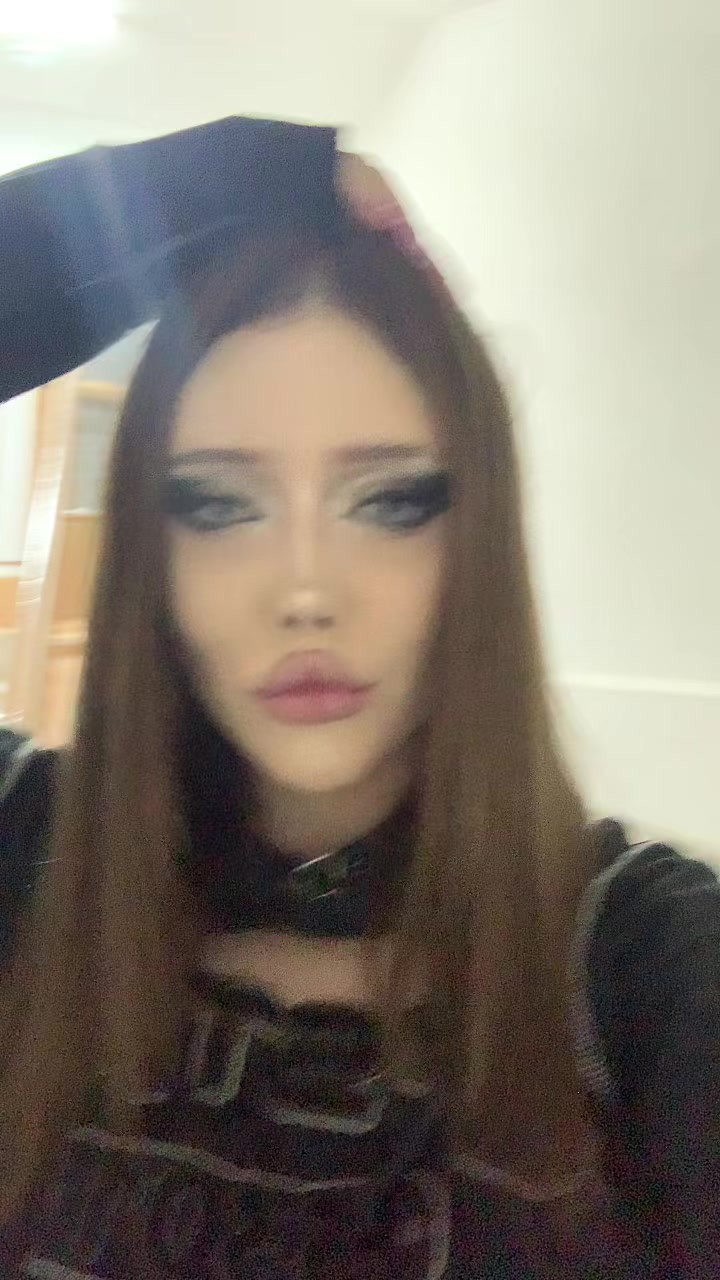@🦄